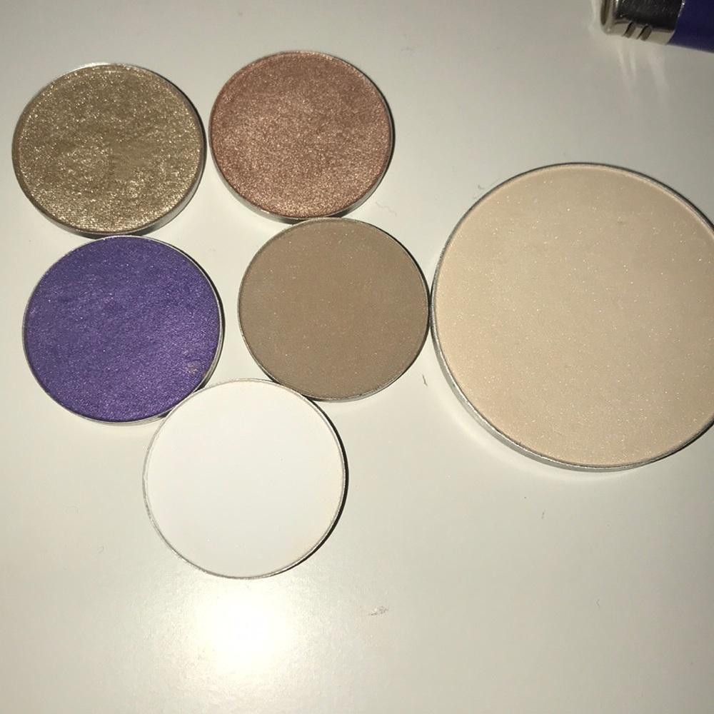 Mac Single Shadows & Shaping Powder
